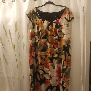 Dress Multicolor  size 20